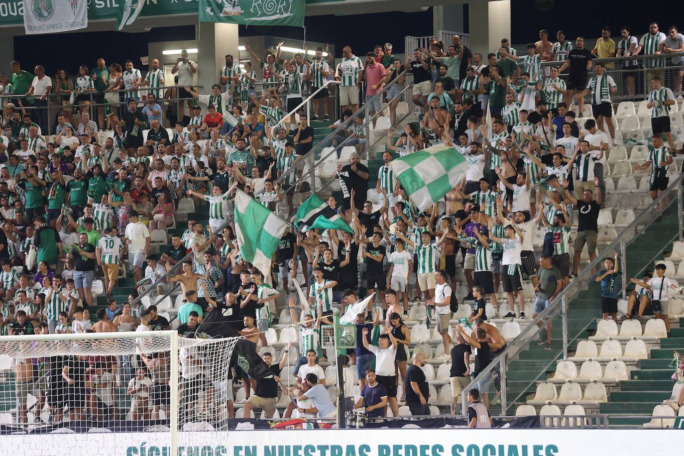 Fotos: El emocionante empate del Córdoba CF ante el Burgos en El Arcángel