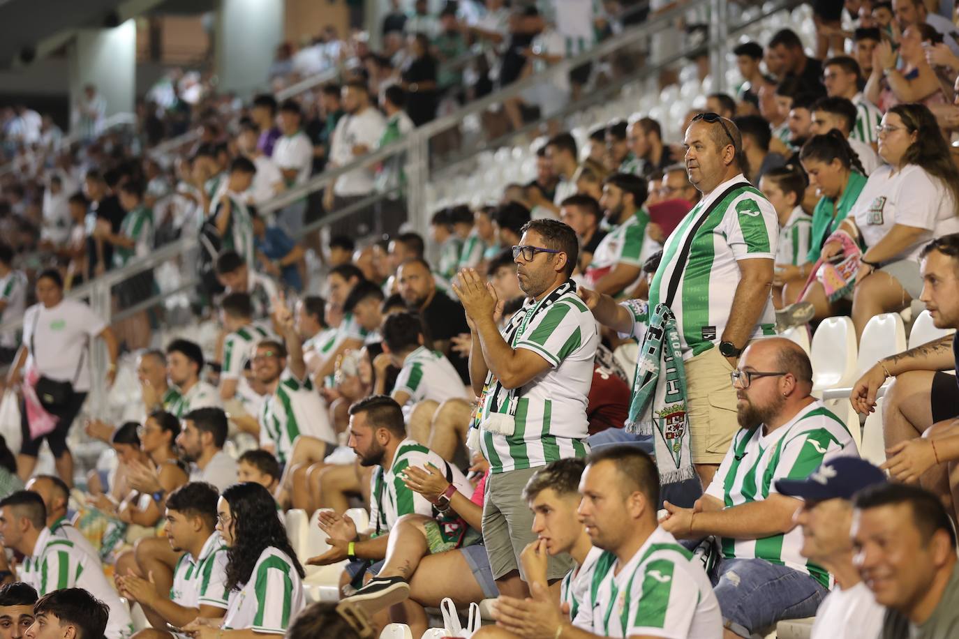 Fotos: El emocionante empate del Córdoba CF ante el Burgos en El Arcángel