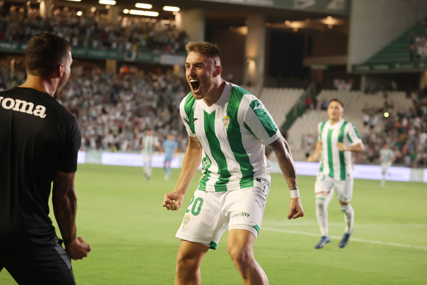 Fotos: El emocionante empate del Córdoba CF ante el Burgos en El Arcángel