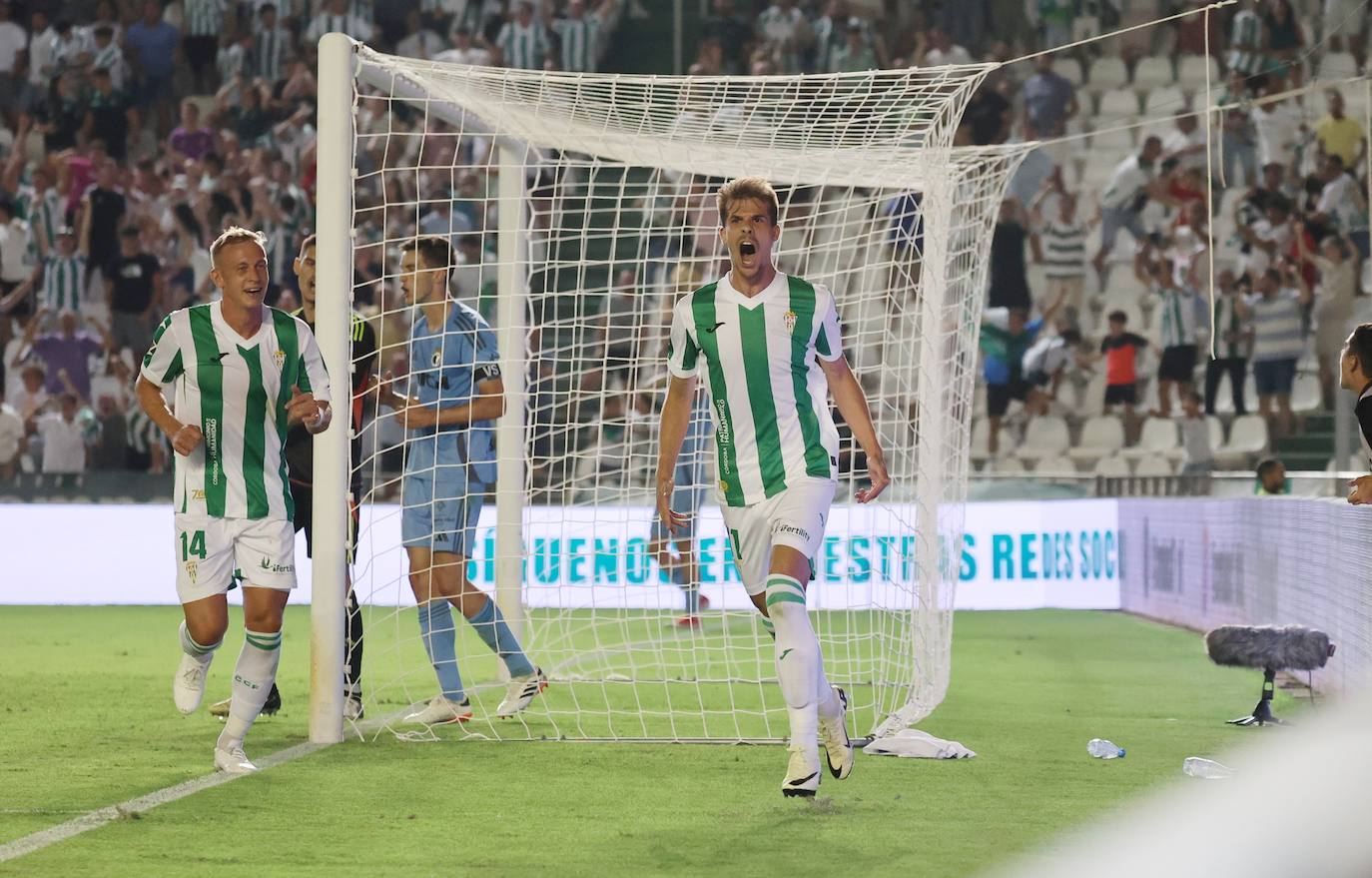 Fotos: El emocionante empate del Córdoba CF ante el Burgos en El Arcángel