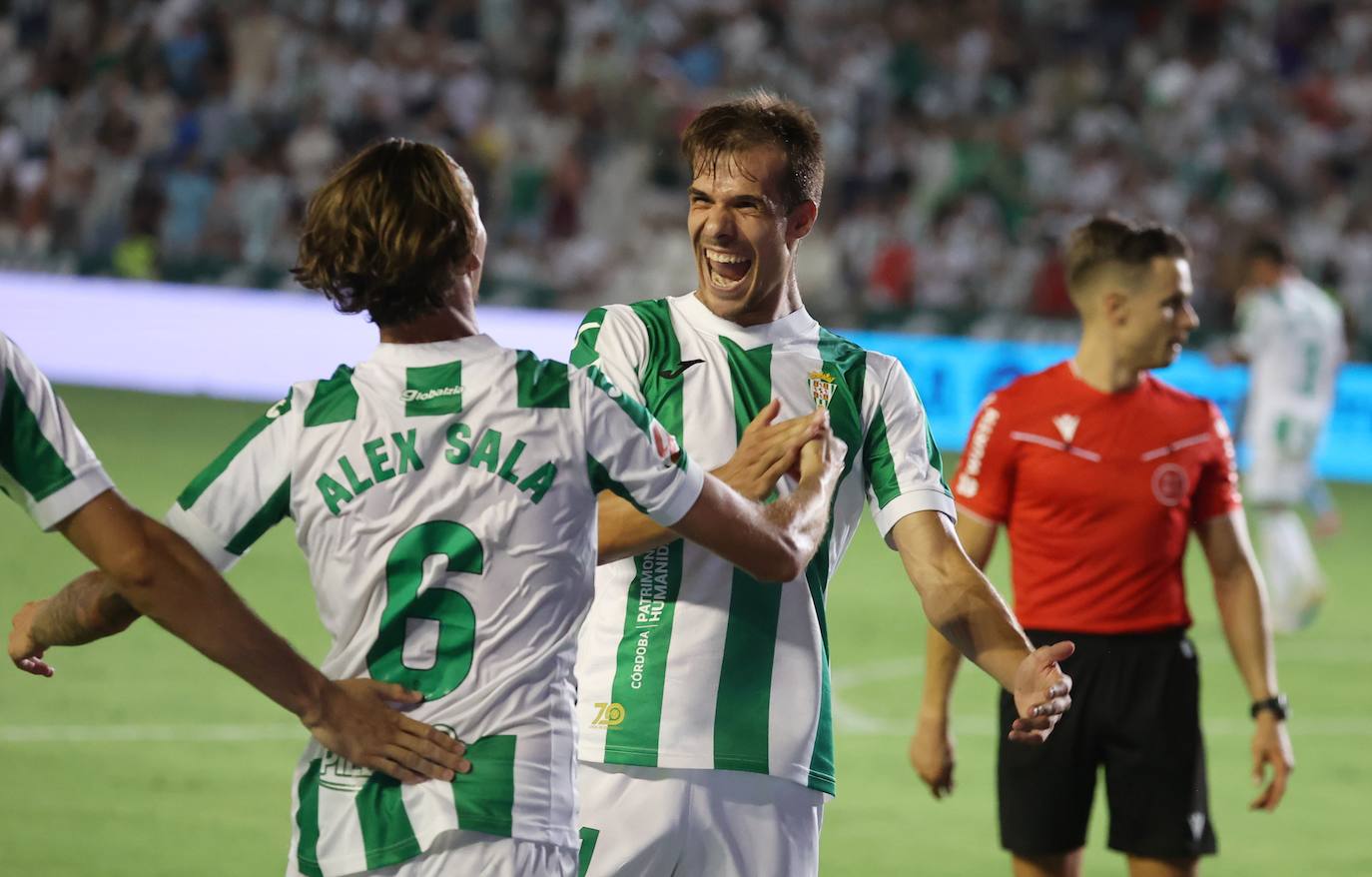 Fotos: El emocionante empate del Córdoba CF ante el Burgos en El Arcángel