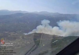 Dos incendios en Candeleda y Santa María del Tiétar ponen en alerta a la provincia de Ávila