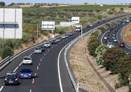 Huelva declara la guerra al tercer carril dirección Sevilla de la A-49 durante el verano