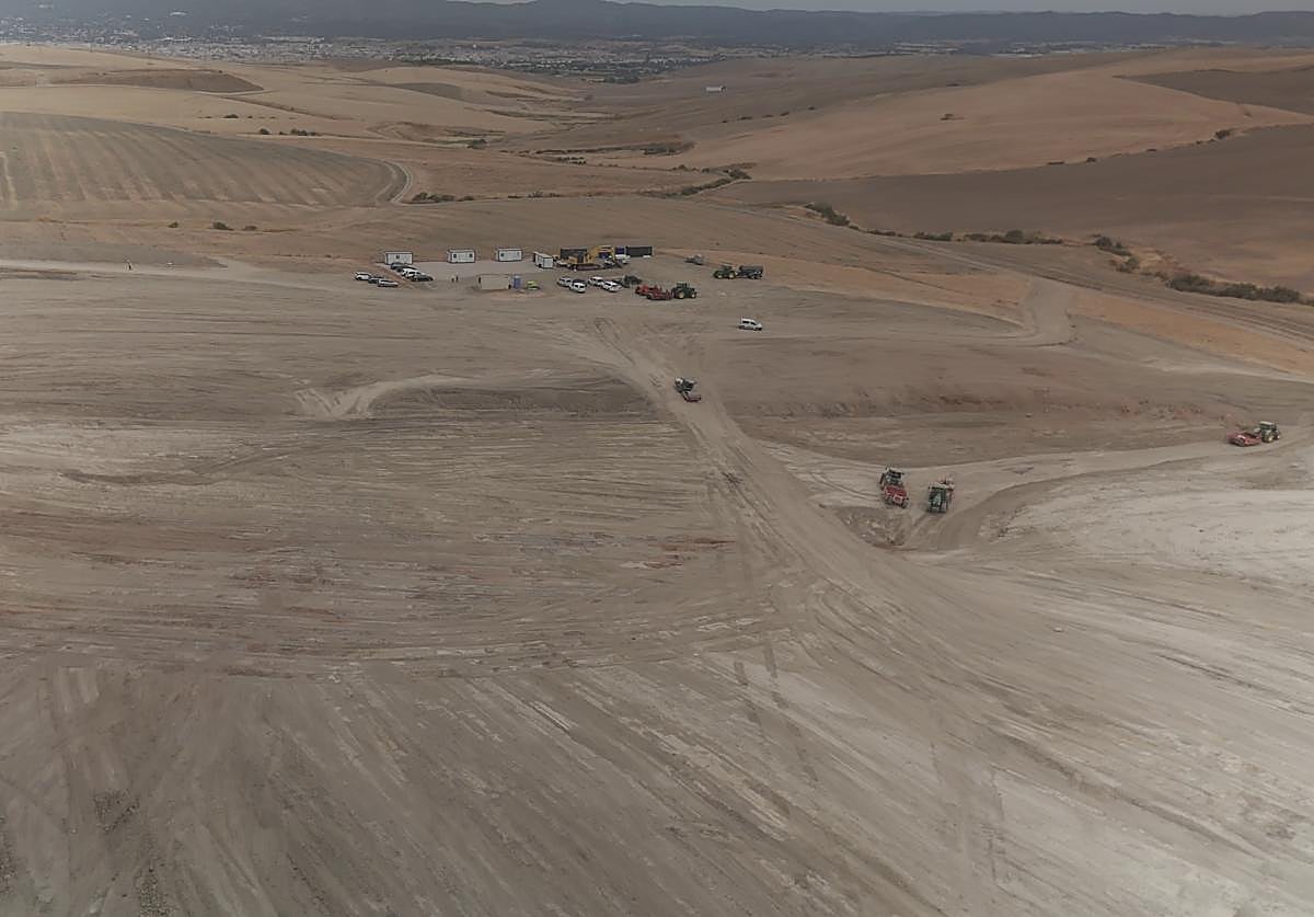 Imagen de los suelos que ya está adecuando Cunext para construir su fábrica de cobre verde