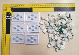 Pillan a dos mujeres traficando con pastillas para la disfunción eréctil y cocaína en Alicante