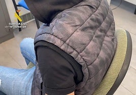 Detenido un japonés en el aeropuerto de Bilbao por agredir a dos guardias civiles tras negarse a facturar su maleta