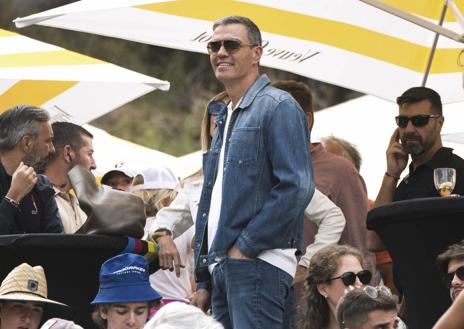 Imagen secundaria 1 - Pedro Sánchez descansa de su gira africana en el campeonato del mundo de BTT en Andorra