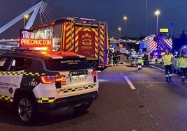 Tres muertos, uno de ellos policía nacional, y dos heridos en un accidente con un conductor kamikaze en la A6 a la altura de Las Rozas (Madrid)