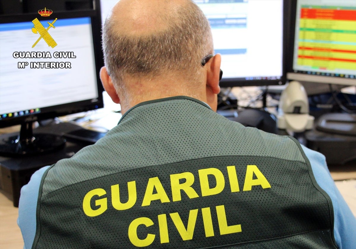 Equipo de ciberdelincuencia de la Guardia Civil en una imagen de archivo