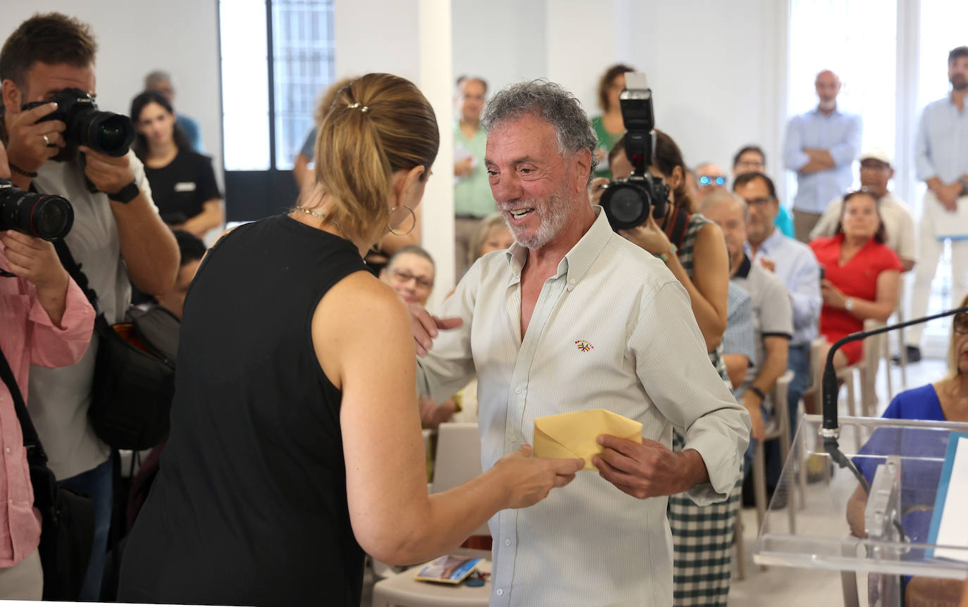 Fotos: la entrega de llaves de los nuevos alojamientos para mayores en Córdoba