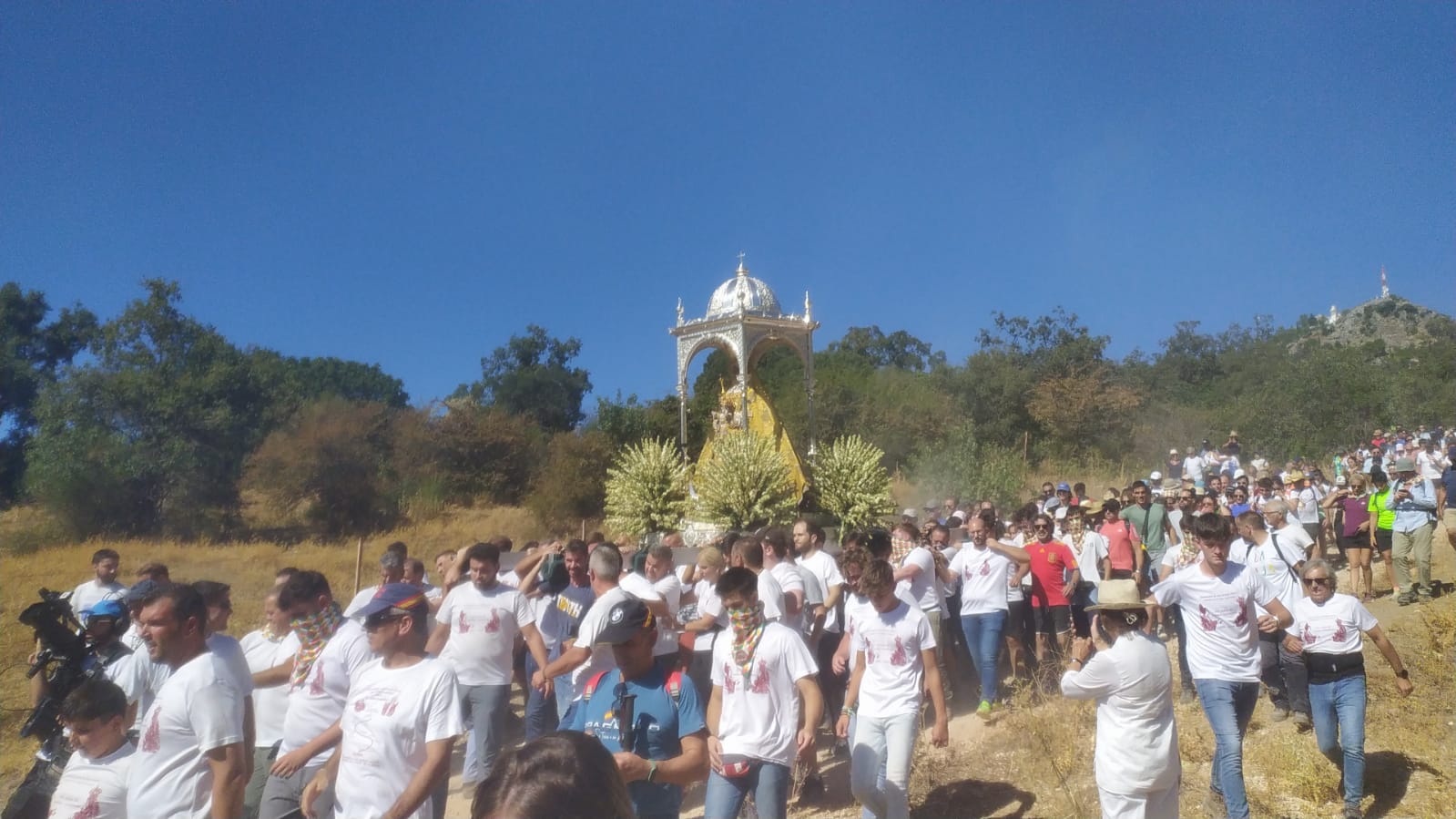 La espectacular &#039;Bajá&#039; de la Virgen de la Sierra de Cabra, en imágenes