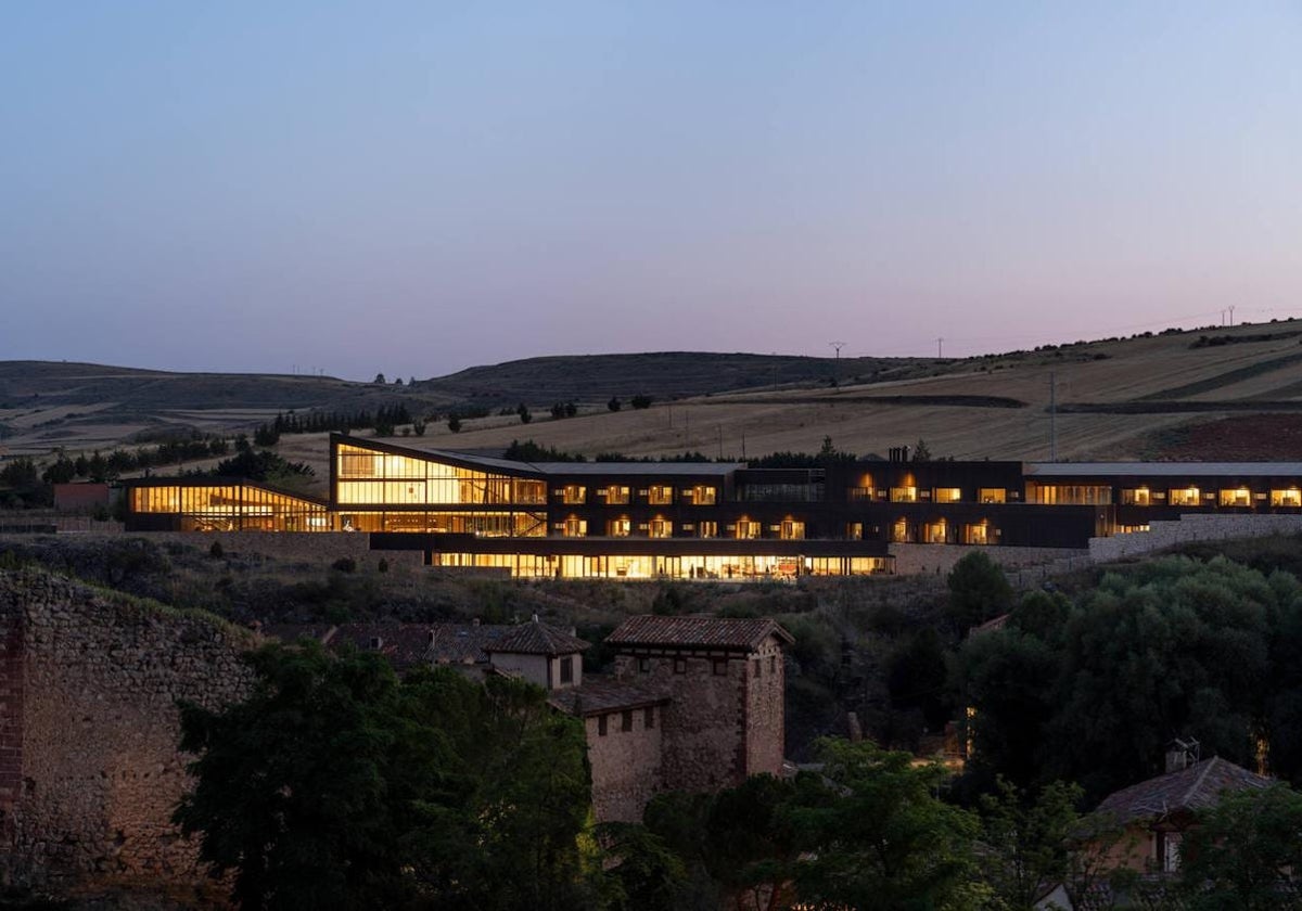 El PP denuncia en el Senado la gestión del PSOE por no abrir el Parador de Molina de Aragón por la tormenta