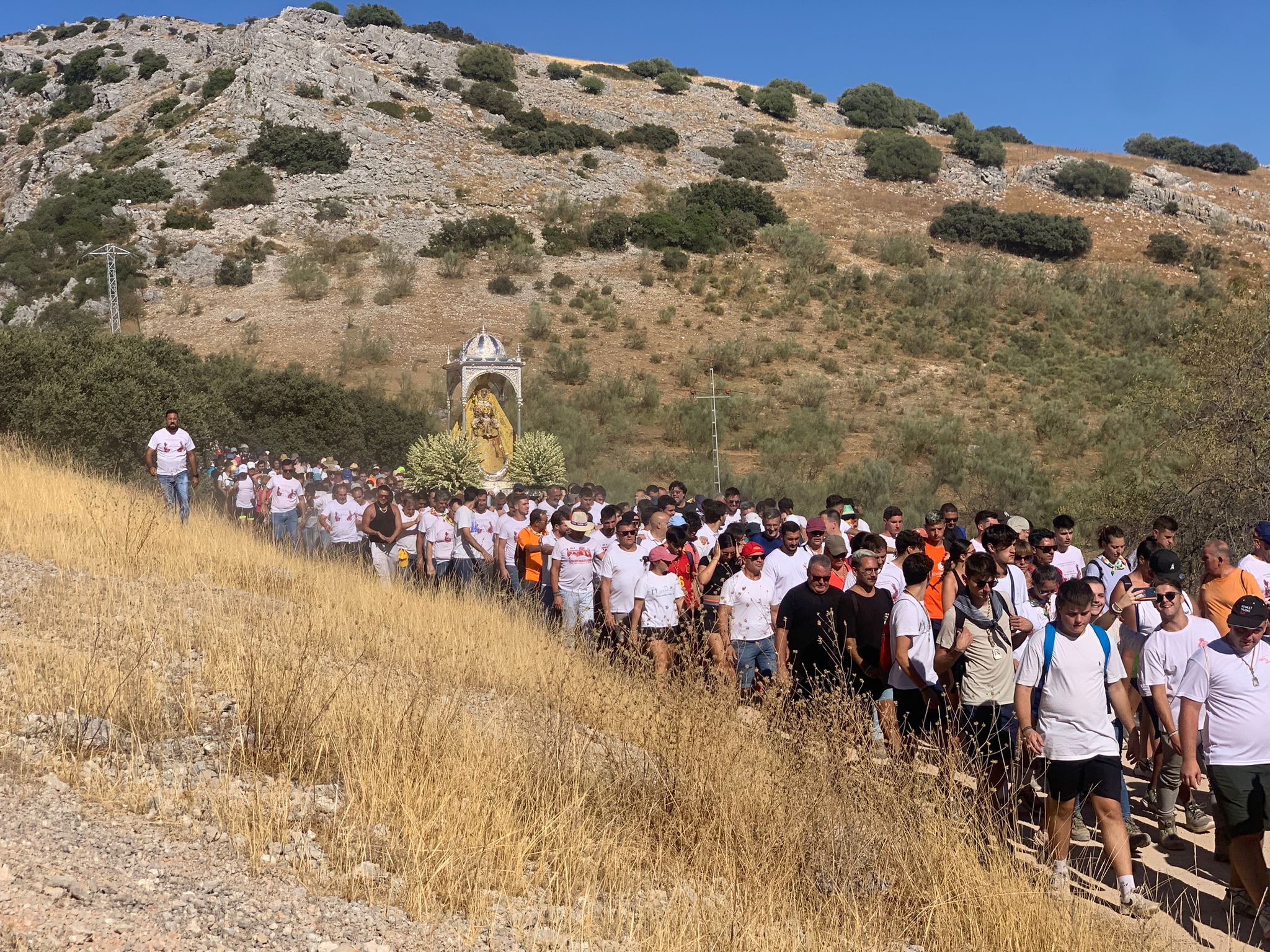 La espectacular &#039;Bajá&#039; de la Virgen de la Sierra de Cabra, en imágenes