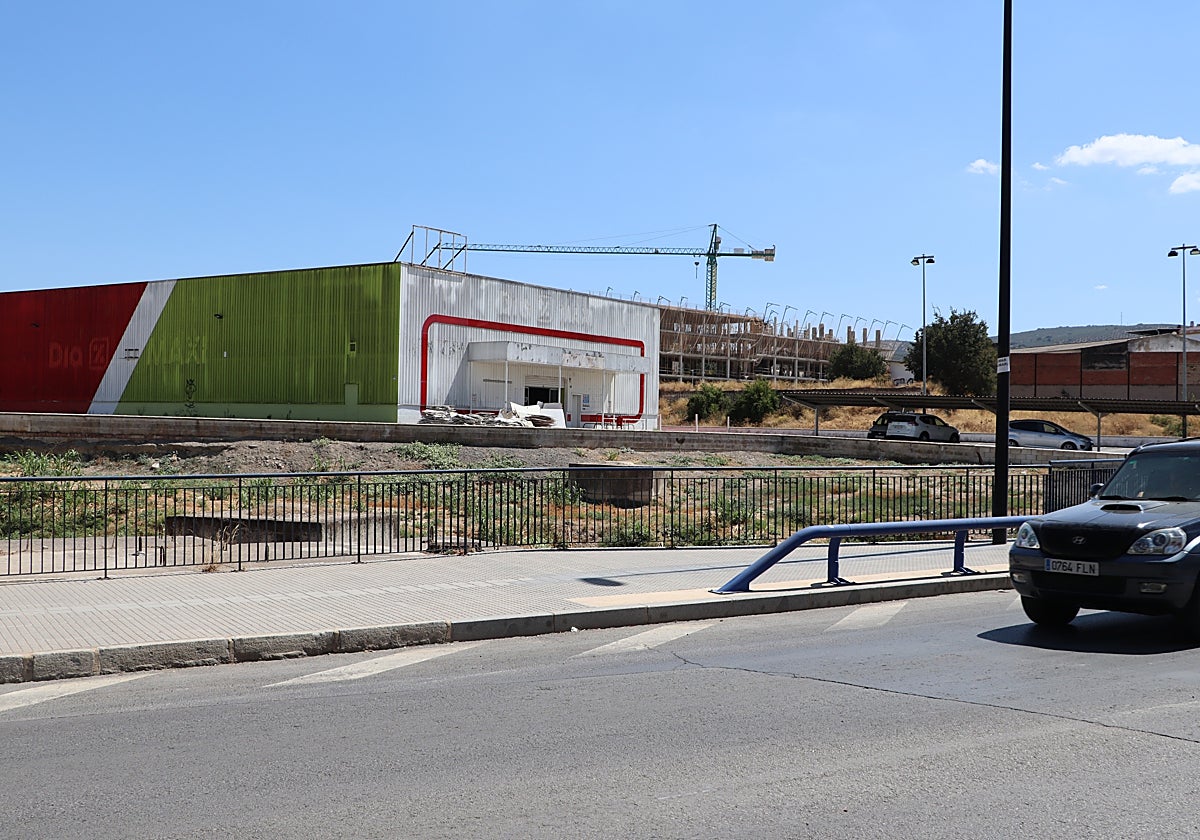 Suelos donde Grupo MAS trabaja ya en su nueva superficie en Lucena