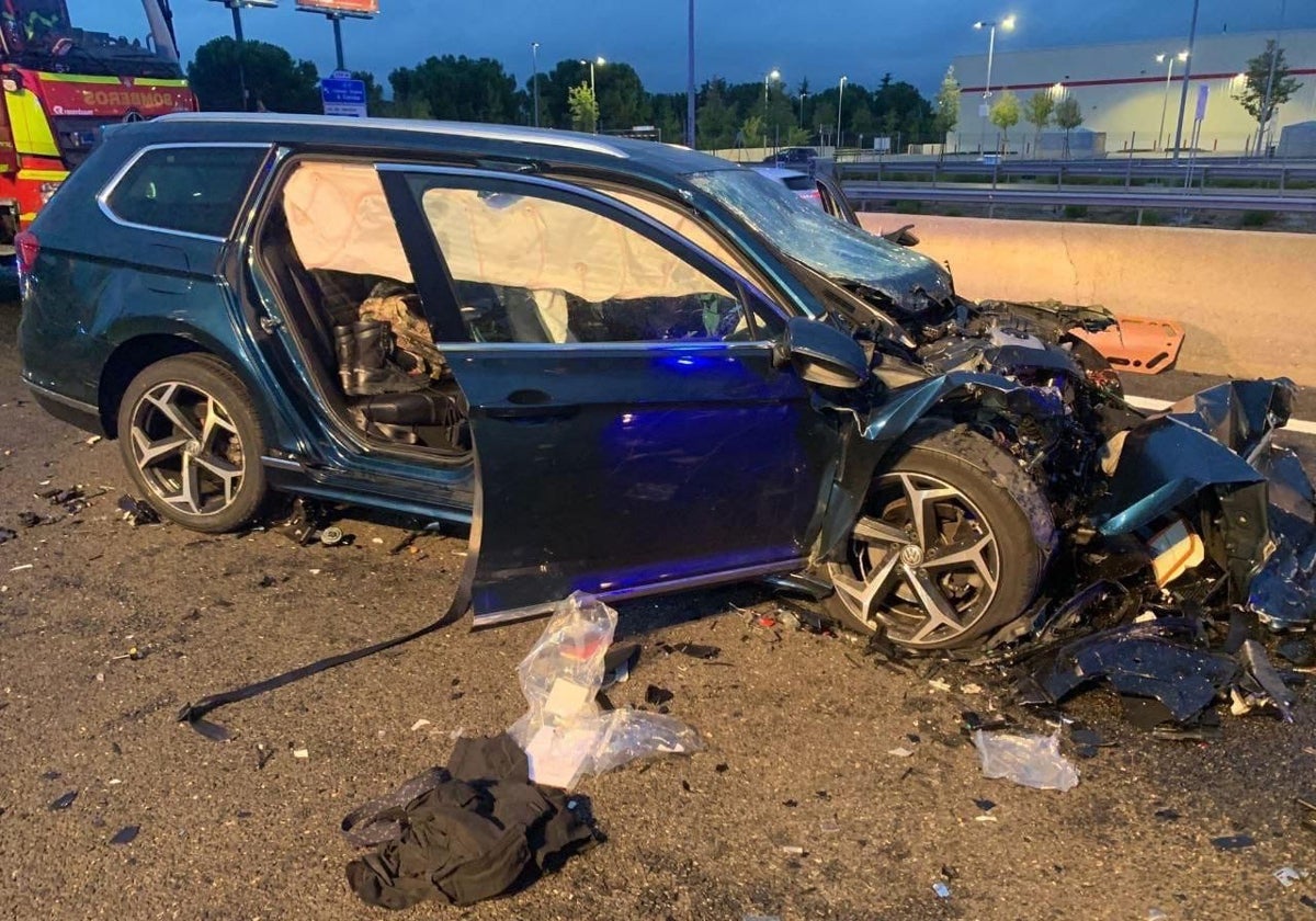 Así quedó uno de los dos coches de los fallecidos tras el brutal impacto