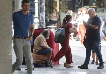 Vecinos y comerciantes del Centro piden acabar con los asentamientos de personas sin techo