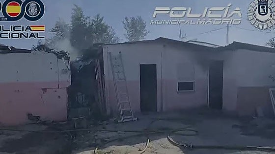 Un incendio destapa 500 plantas de marihuana en el interior de una casa baja en la Cañada Real