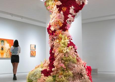 Imagen secundaria 1 - La artista alemana Carolin Ruggaber gana la convocatoria Patio Talento de Flora 2024