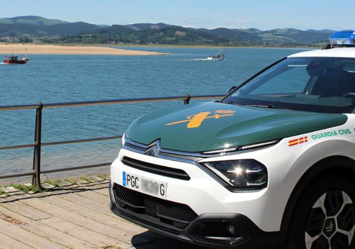 Un coche de la Guardia Civil