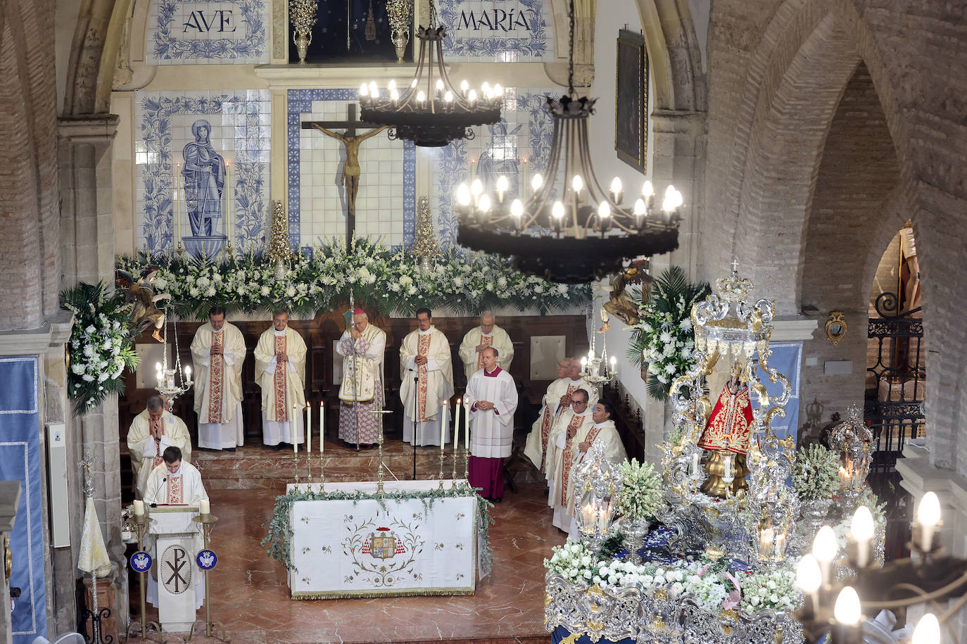 La solemne misa por el día de la Virgen de la Fuensanta, en imágenes