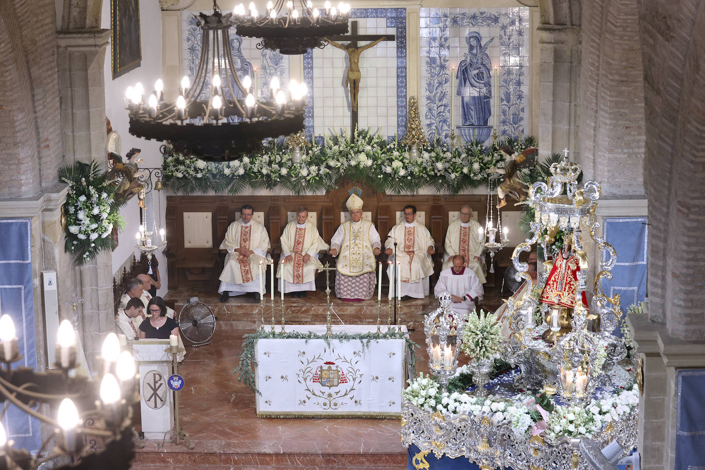 La solemne misa por el día de la Virgen de la Fuensanta, en imágenes