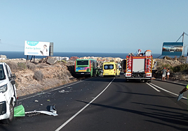 Una persona fallecida y al menos ocho heridos en un accidente vial múltiple y grave en Tenerife