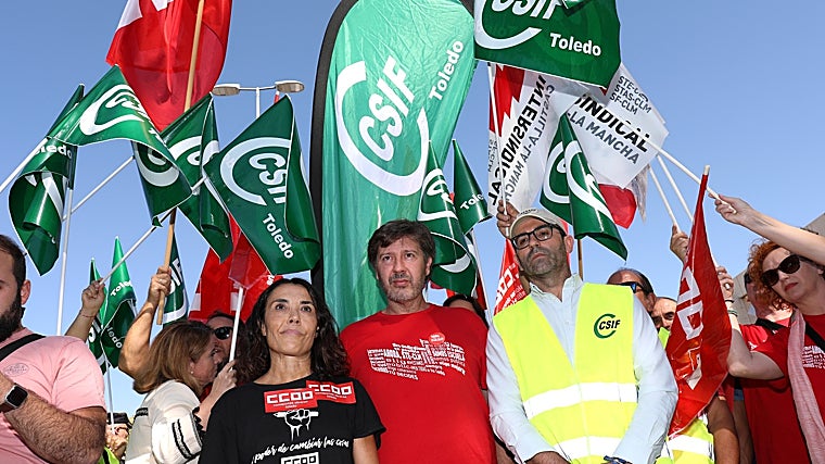 Disparidad en las cifras de los docentes que han secundado la huelga en ...
