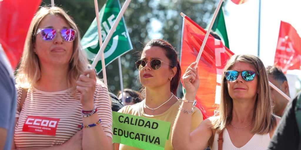Disparidad en las cifras de los docentes que han secundado la huelga en ...