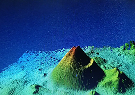 El volcán de Enmedio, entre Gran Canaria y Tenerife, registra una decena de terremotos en una hora