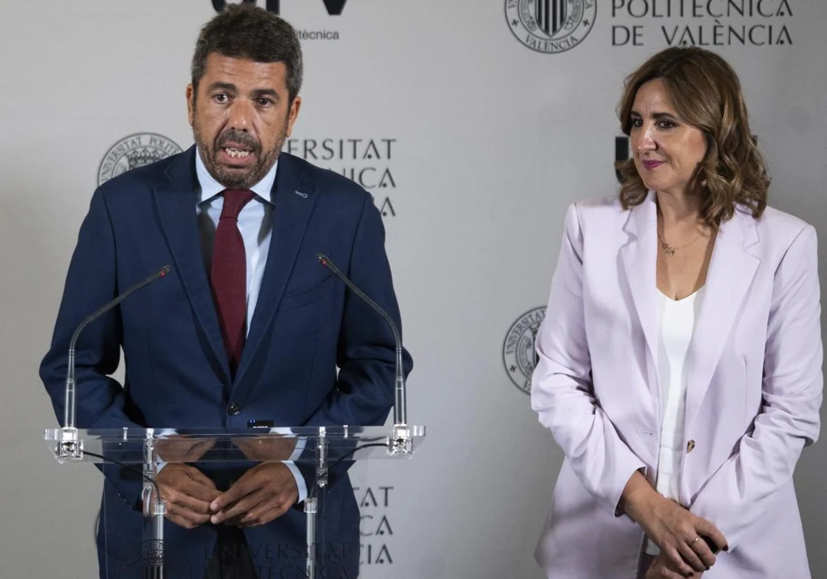 El presidente de la Generalitat Valenciana, Carlos Mazón, junto a la alcaldesa de Valencia, María José Catalá, en un acto este miércoles