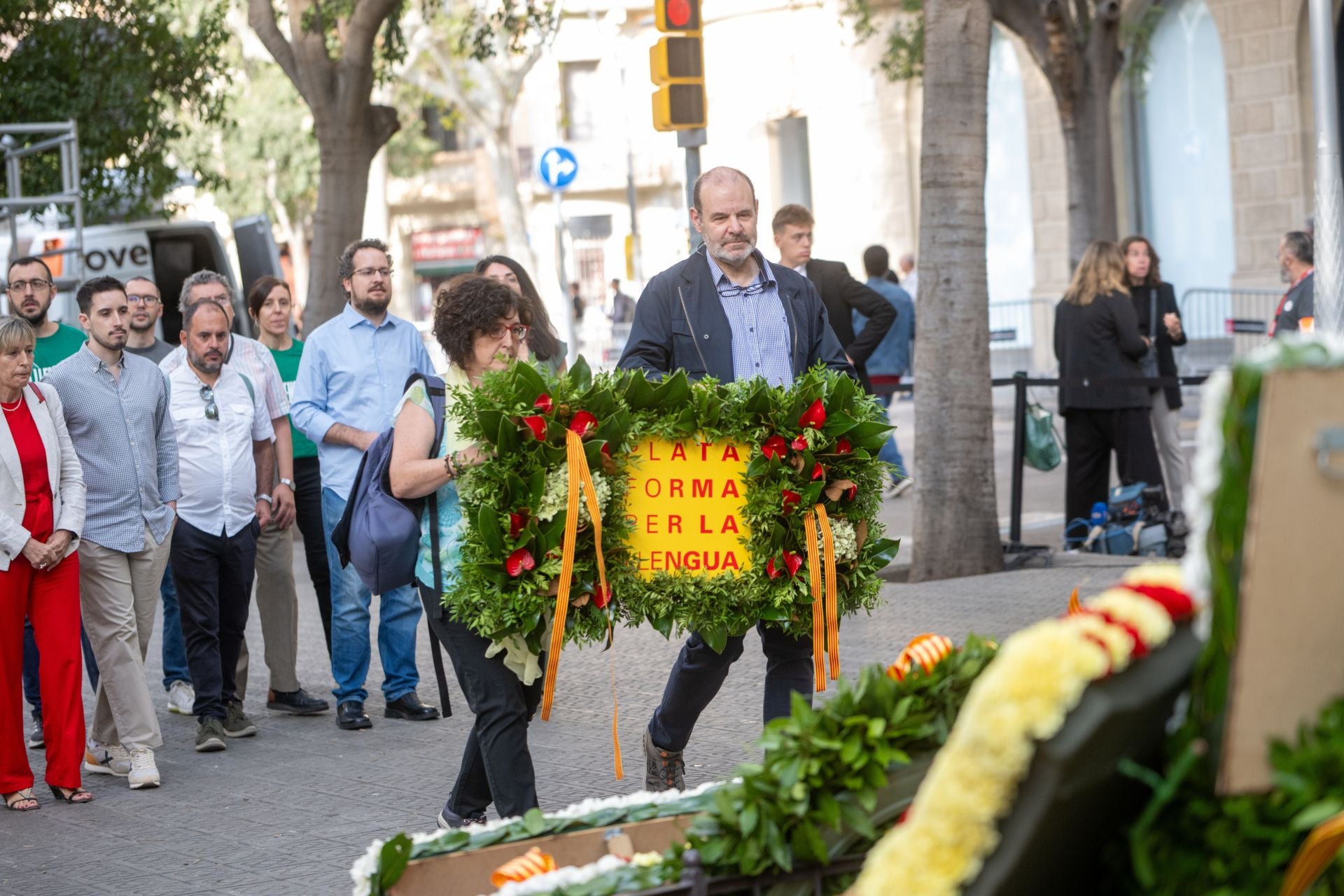 El presidente de la Plataforma Per la Llengua, Òscar Escuder, es otro de los asistentes a este acto con motivo de la celebración de la Diada