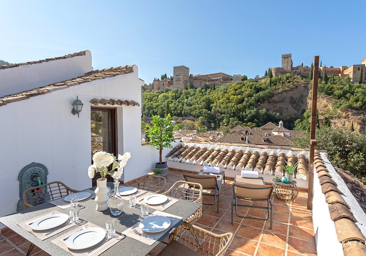 Un establecimiento con vistas a la Alhambra, algo muy demandado por los turistas