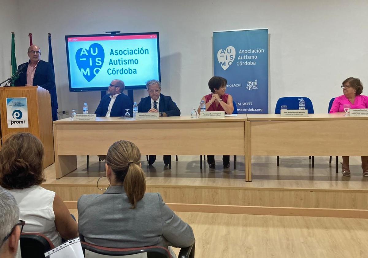 Un momento de la inauguración de la sede provisional de Autismo Córdoba