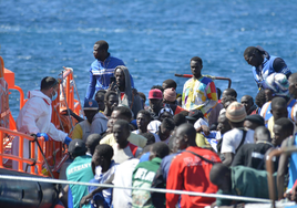 Llega por sus propios medios un cayuco a El Hierro con 43 personas a bordo