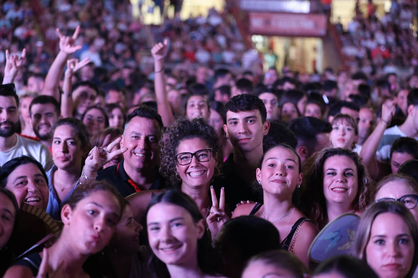 Fotos: el concierto de Melendi en la Plaza de Toros de Córdoba