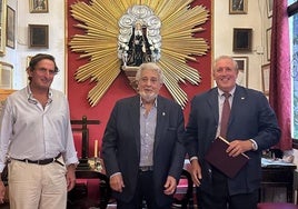 Plácido Domingo, ante la Virgen de los Dolores de Córdoba