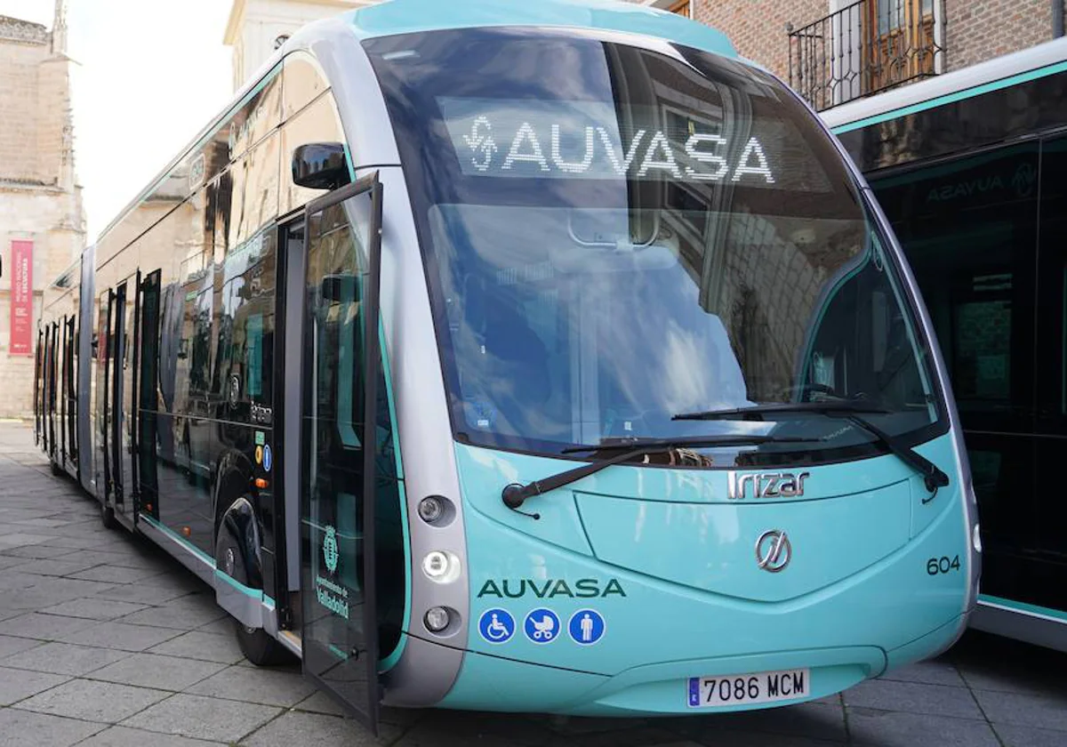 Las mujeres que usen el bus &#039;Buho&#039; en Valladolid podrán pedir al conductor que pare cerca de su casa dentro de la línea