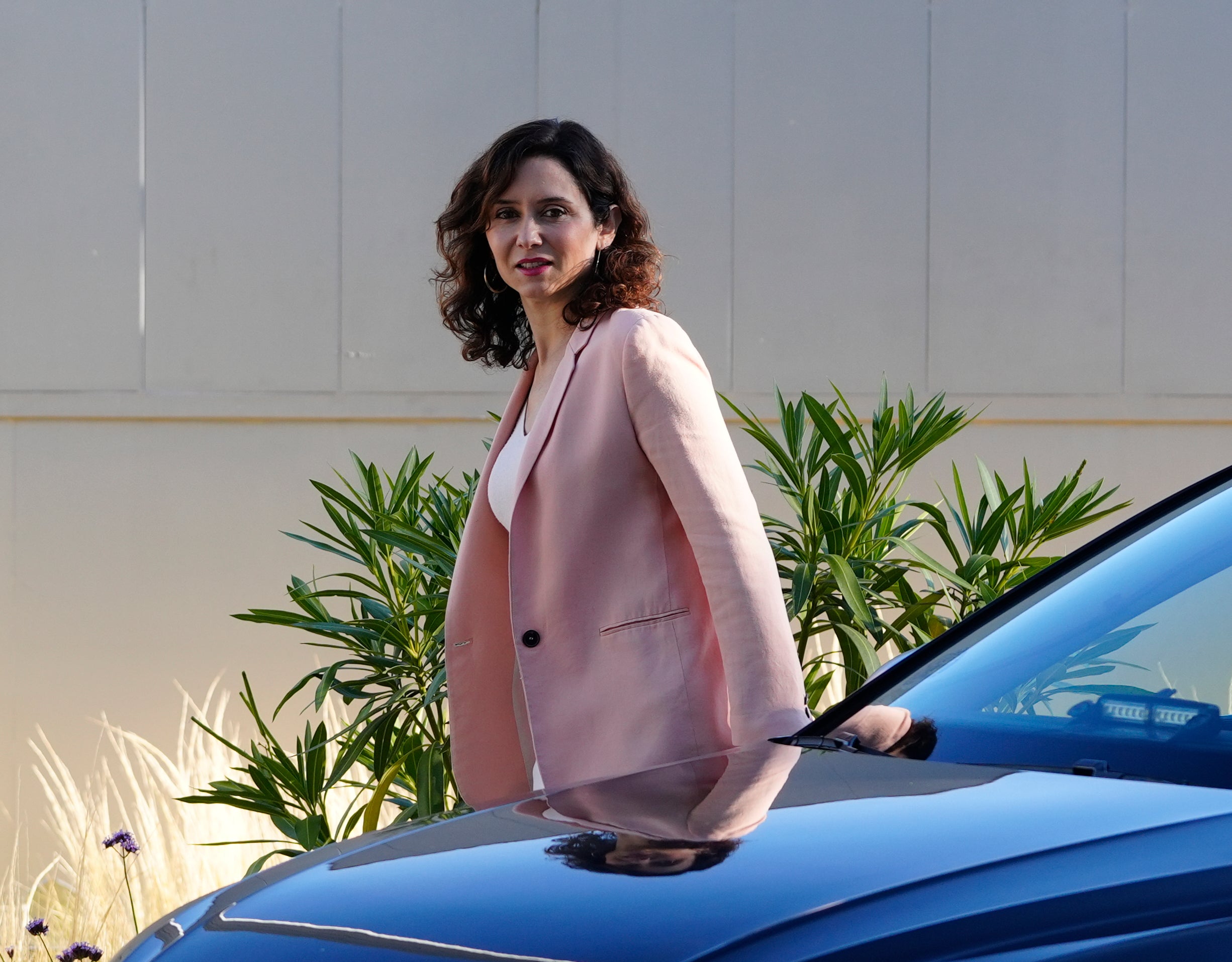 Isabel Díaz Ayuso, presidenta de la Comunidad de Madrid, llega al Foro ABC.