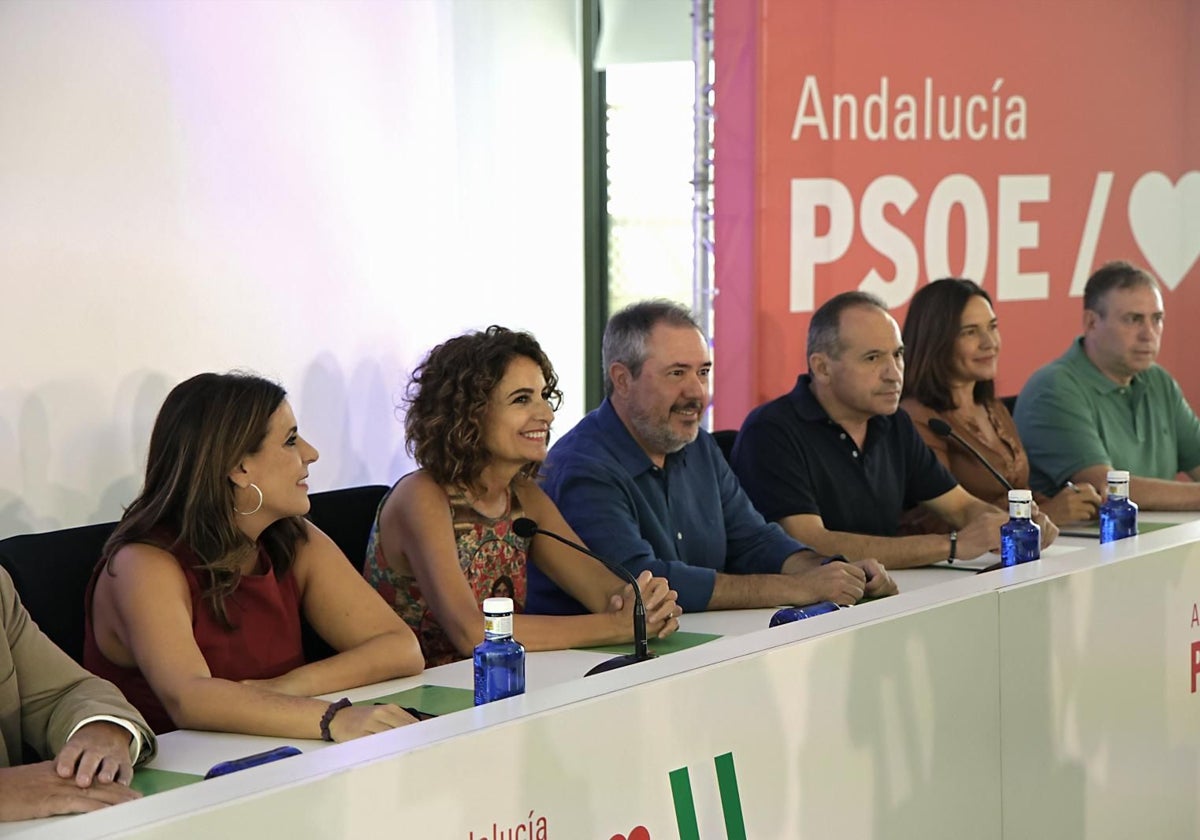 Reunión de la interparlamentaria del PSOE