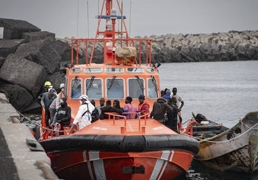 La Fiscalía de Canarias recurre el protocolo de menores inmigrantes y pide dejarlo en suspenso