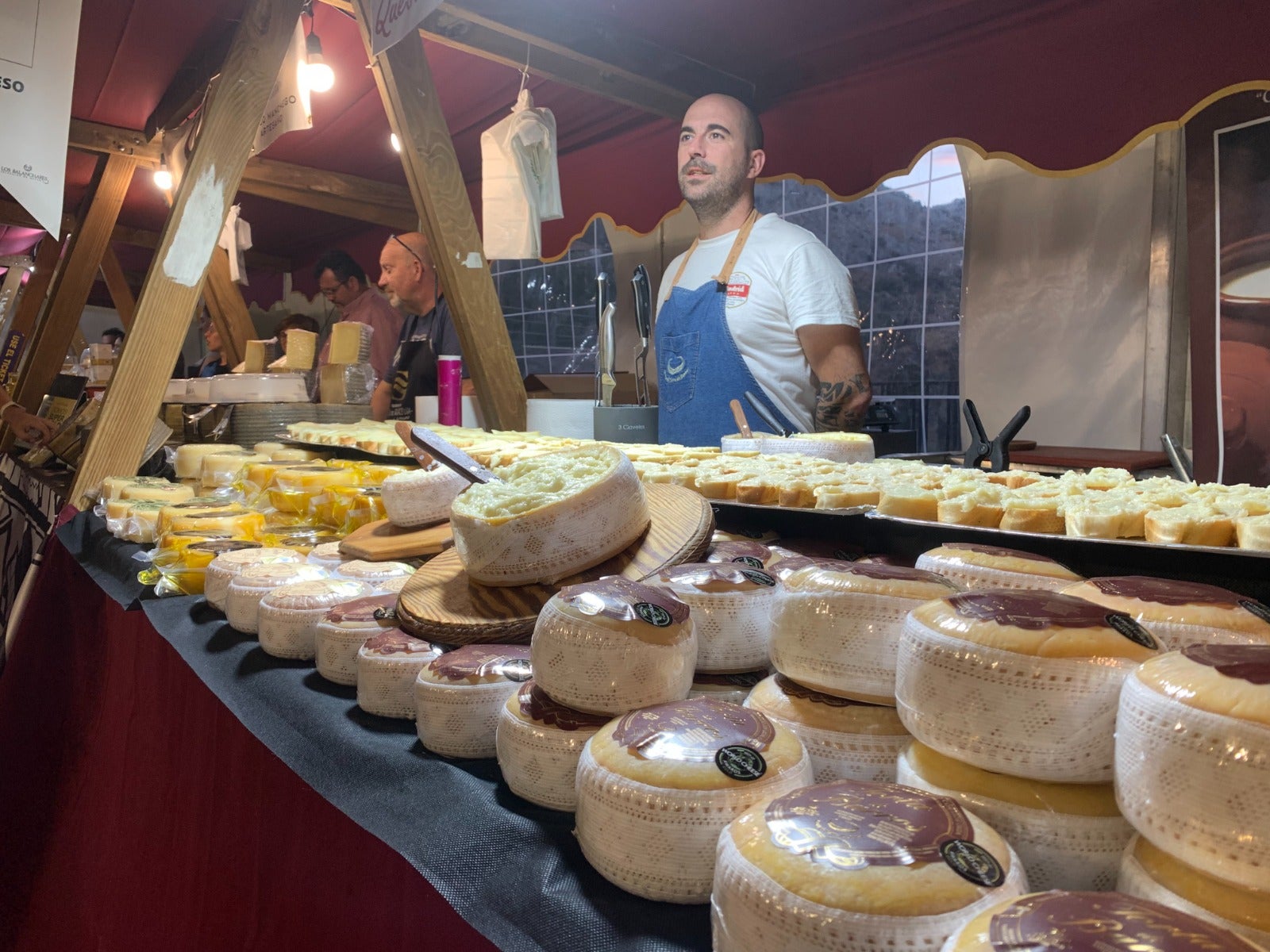 La Feria del Queso de Zuheros, en imágenes