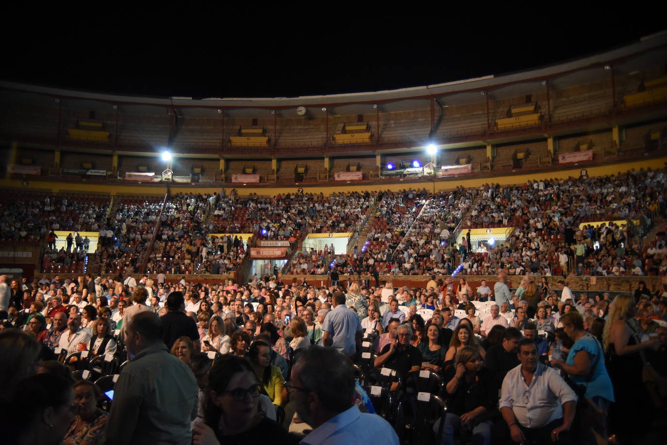 El &#039;Bis a bis&#039; multitudinario de Los Morancos en Córdoba, en imágenes