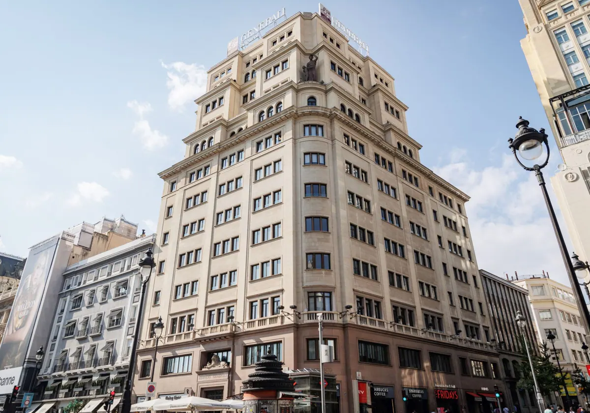 Edificio de Generali que cambia a uso hotelero en el pleno de este martes