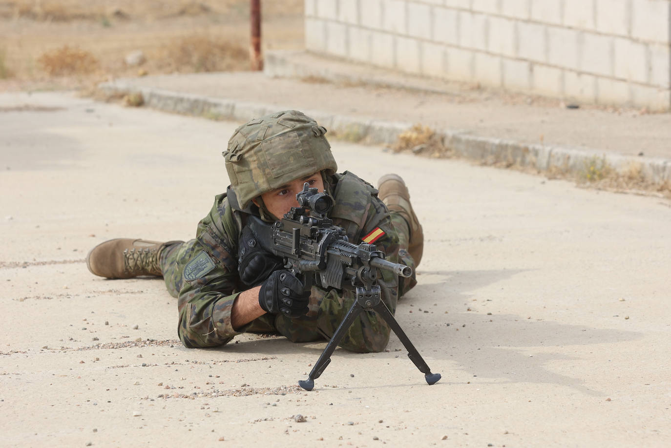 Fotos: Los militares de la BRI X se adiestran para sus misiones en el Líbano y Letonia
