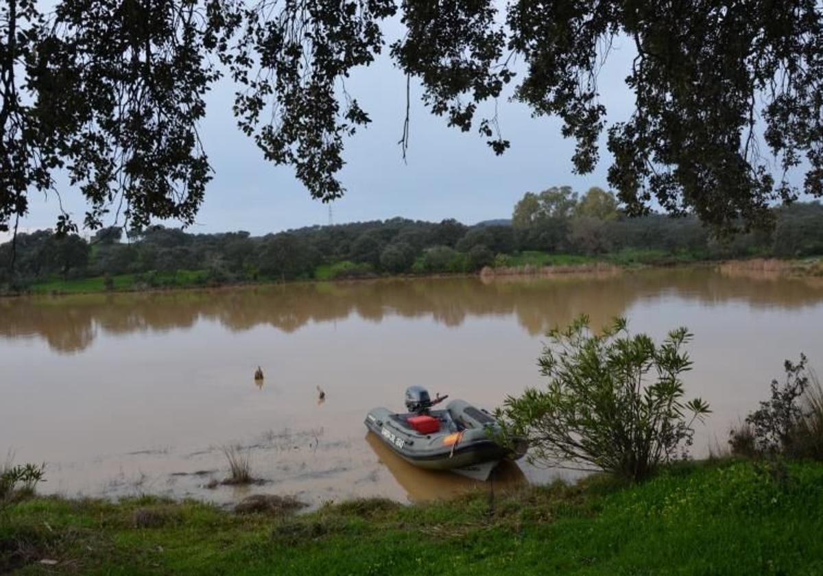 Lago en el que fallecieron los dos militares durante una maniobras en el campo de tiro de Cerro Muriano