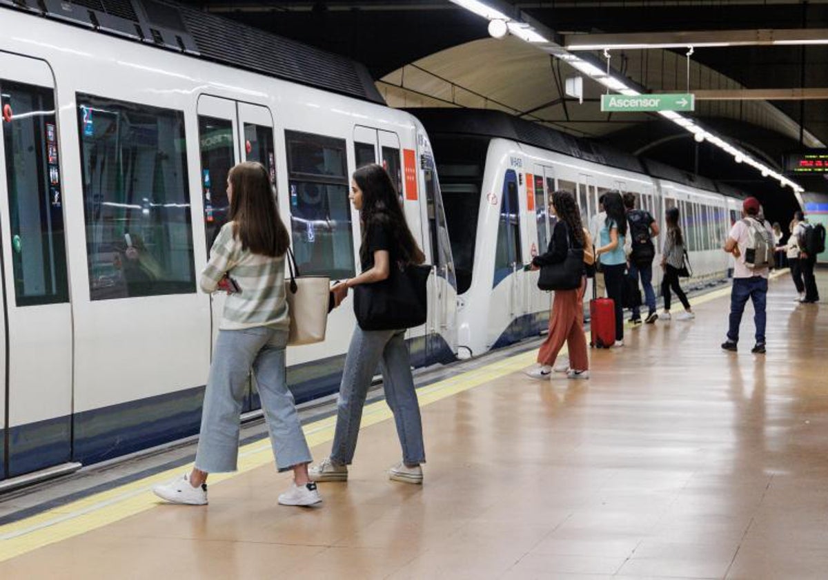 Estación y andén de metro de Madrid