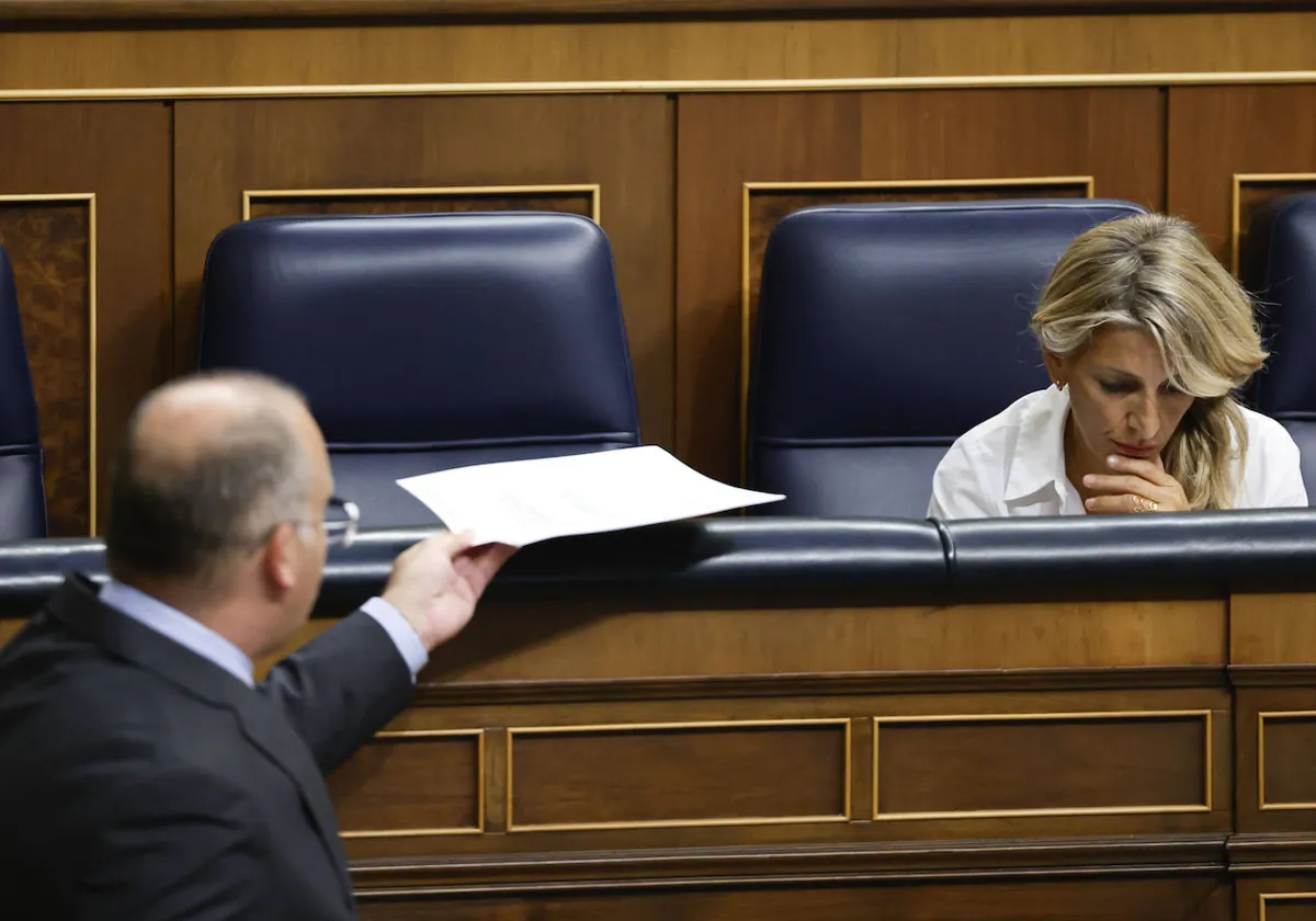 El portavoz del Partido Popular en el Congreso, Miguel Tellado, y la vicepresidenta segunda y Ministra de Trabajo Yolanda Díaz