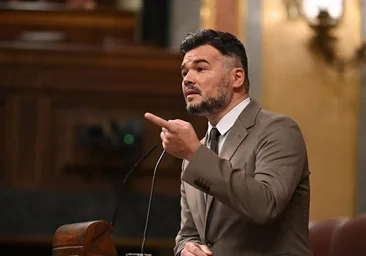 Gabriel Rufián a Juanma Moreno: «La desigualdad de Andalucía no es por culpa de los catalanes sino de 40 años de caciques»