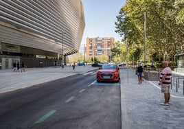 Almeida da diez días al Real Madrid para paralizar las obras del parking del Bernabéu y así cumplir con la sentencia