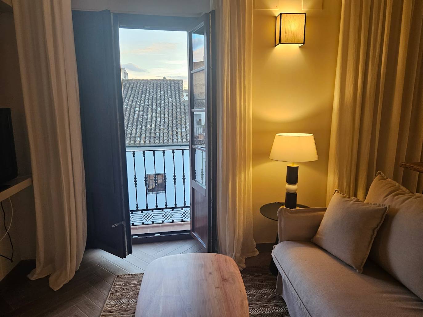 Fotos: los espectaculares nuevos apartamentos turísticos de la plaza del Potro